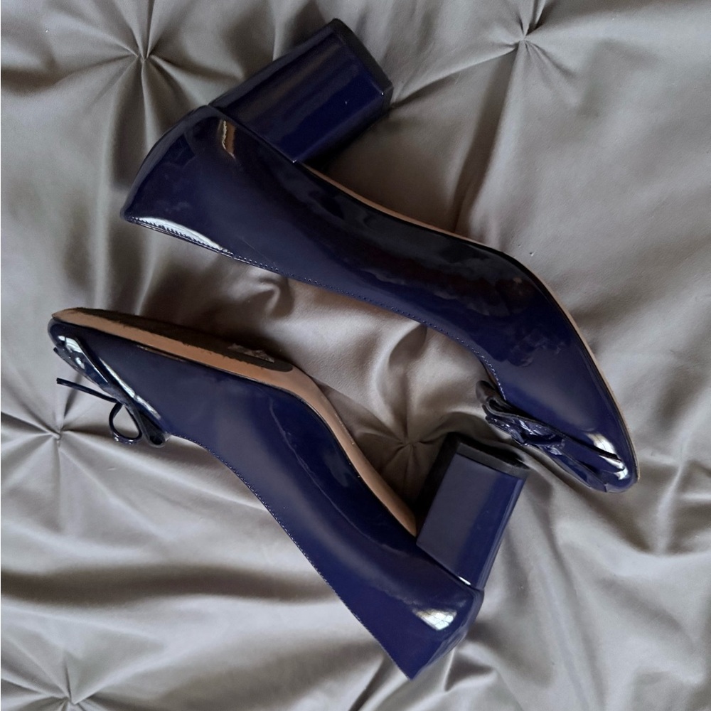Brooks Brothers Navy Blue Block Heel Pumps - Picture 4 of 7